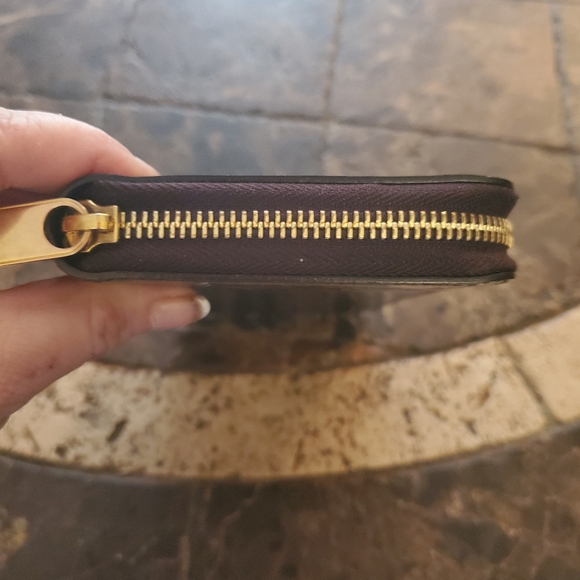 Louis Vuitton Amarante Monogram Bordeoux Vernis Zippy Wallet - Picture 7 of 13